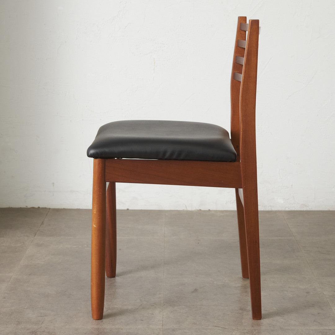 英国ヴィンテージ ラダーバック ダイニングチェア / 張替済