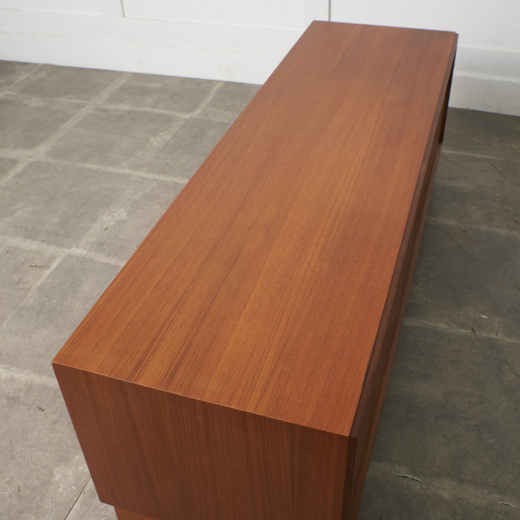 Form FIVE サイドボード