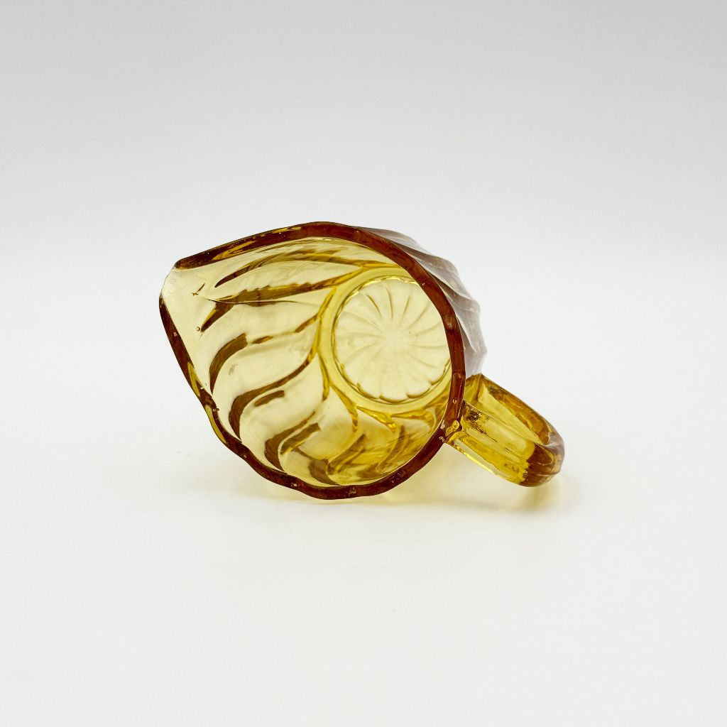 ガラス ミルクピッチャー