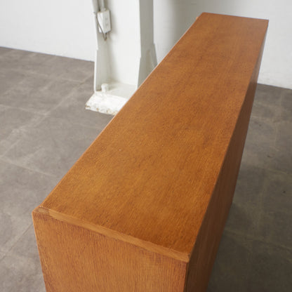 Brandon ガラスキャビネット