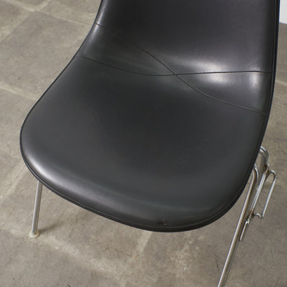 サイドシェルチェア スタッキングベース