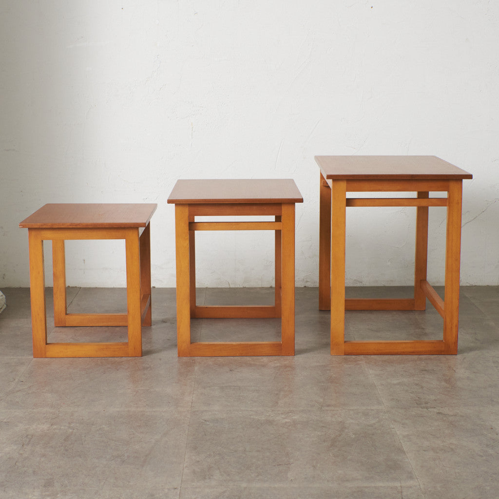 英国ヴィンテージ ネストテーブル – rocca rocca