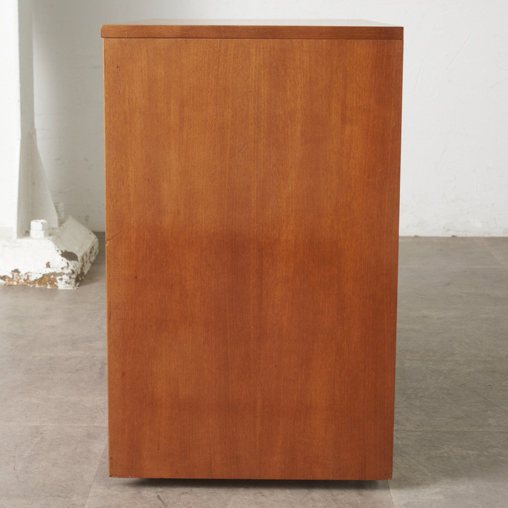 英国 ヴィンテージ 3段 チェスト