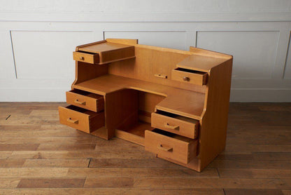 Brandon ドレッシングテーブル