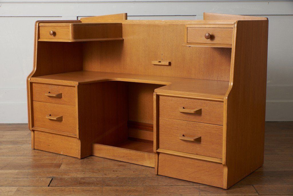 Brandon ドレッシングテーブル