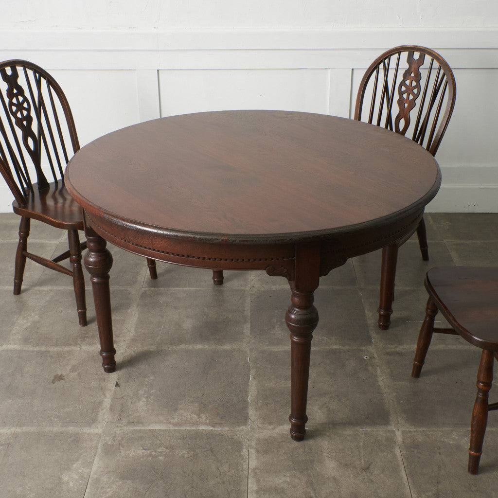 西洋クラシック ラウンドダイニングテーブル