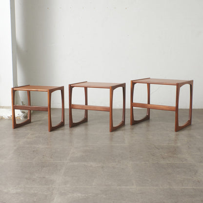 Quadrille ヴィンテージ ネストテーブル