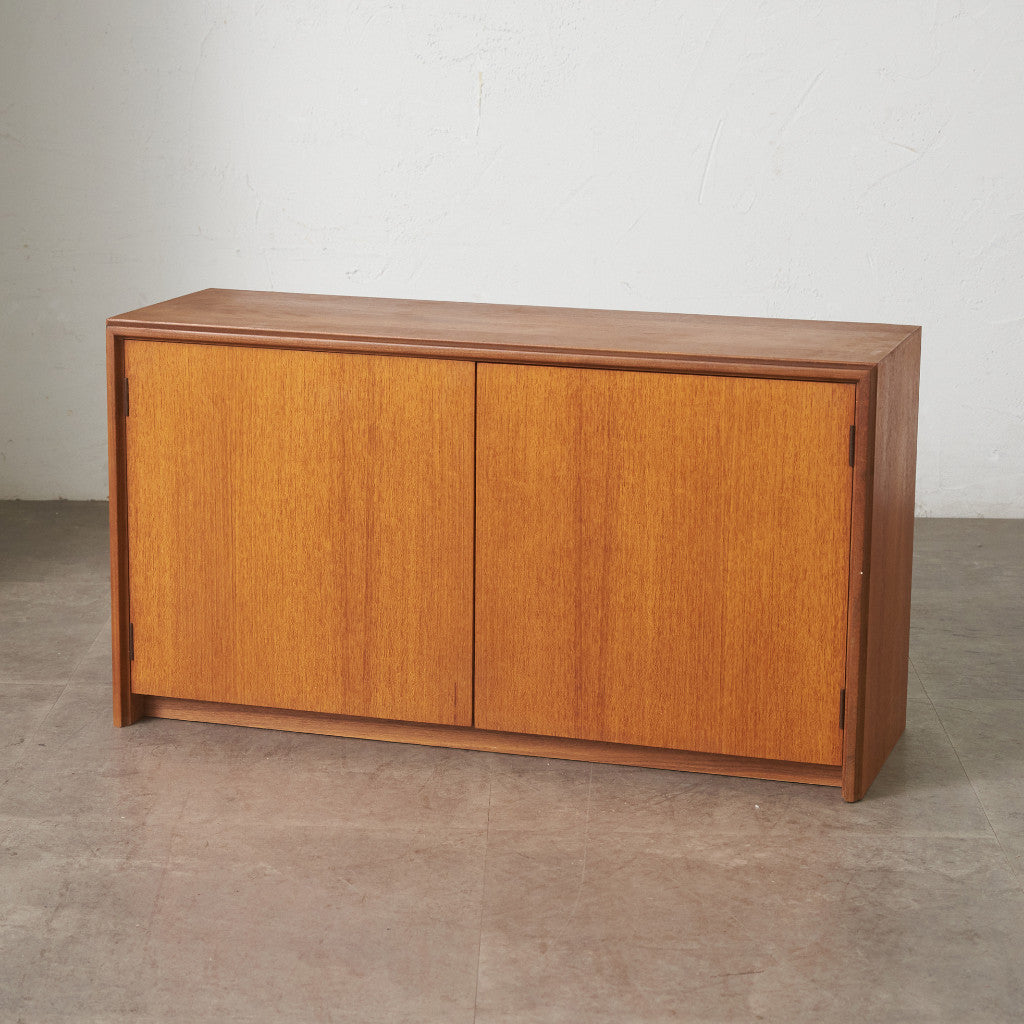 Form FIVE キャビネット