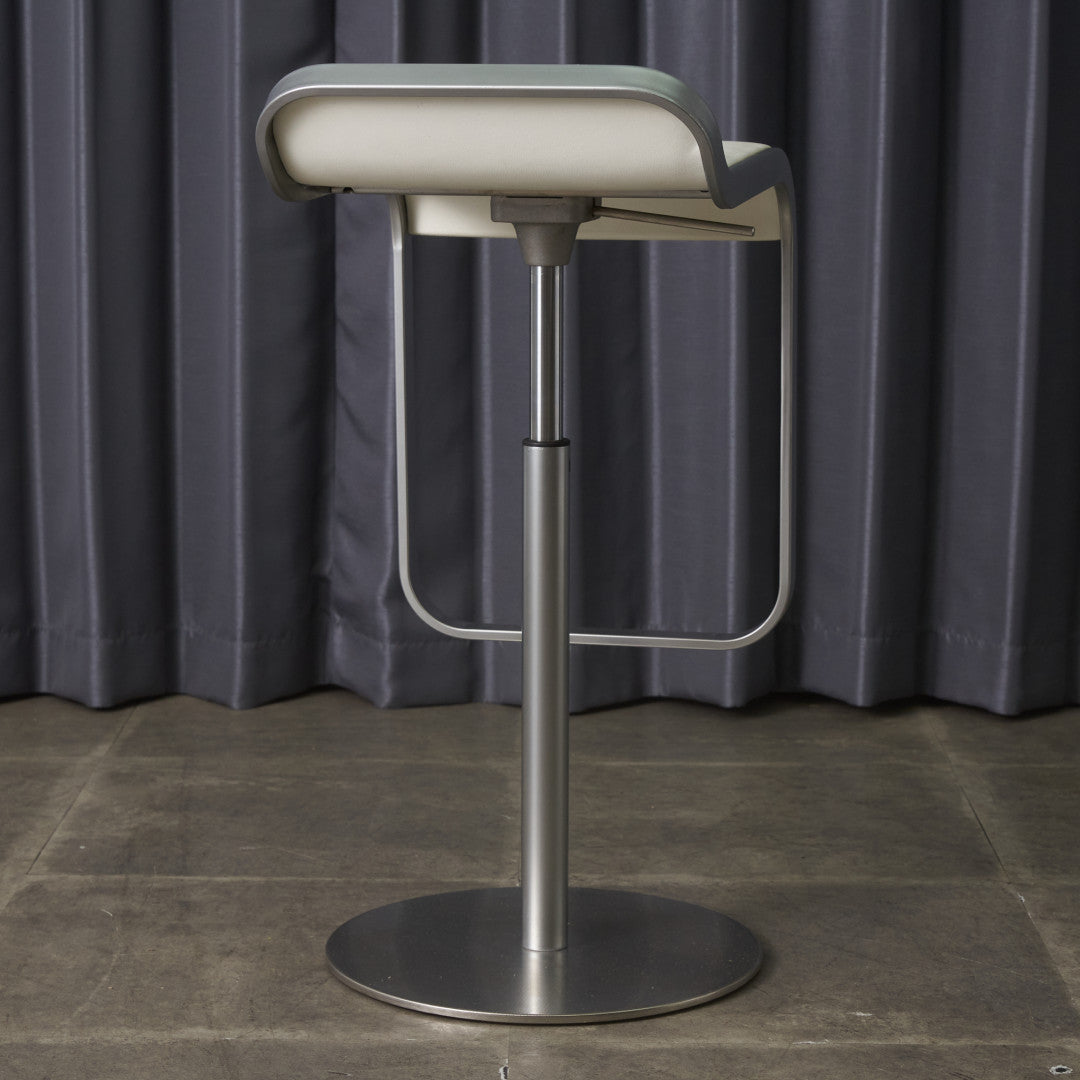 LEM 本革張りスツール