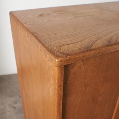 ウィンザー サービングキャビネット 469