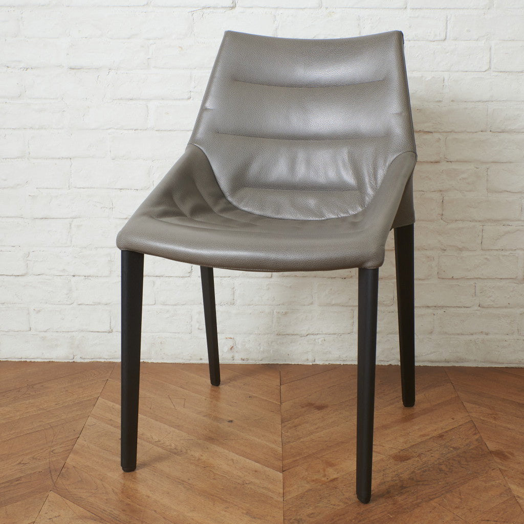 OUTLINE アームレスチェア – rocca rocca