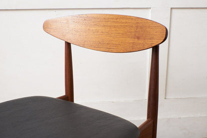 Danish ハンドルバックチェア4脚セット / 張替品