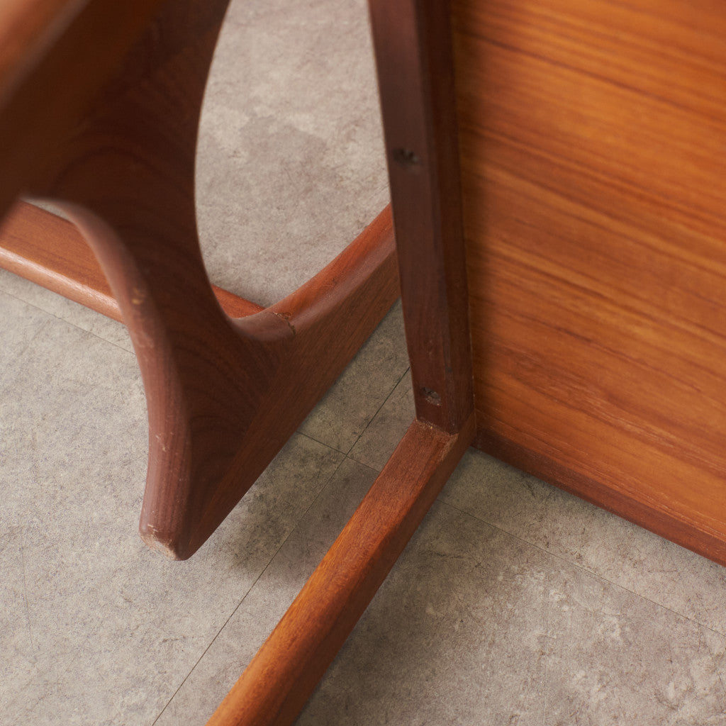 Astro ネストテーブル