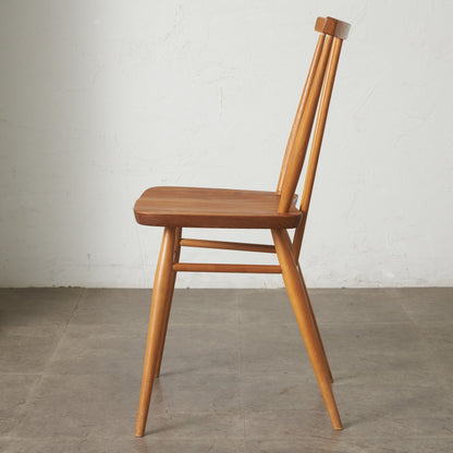 スティックバックチェア