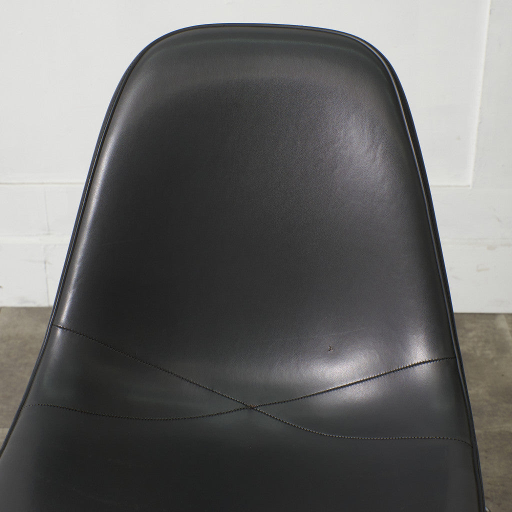 サイドシェルチェア スタッキングベース