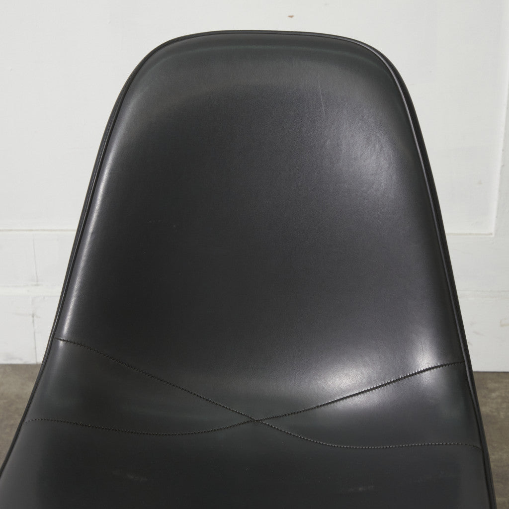 サイドシェルチェア スタッキングベース