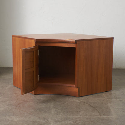 ヴィンテージ 凹型コーナーキャビネット