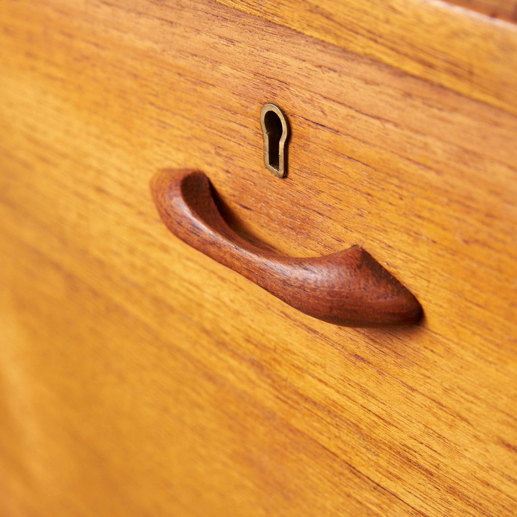 Ladderax ウォールユニット シェルフ｜ステイプルズ Staples ( Staples of Cricklewood )｜ロバート･ヒール robert heal