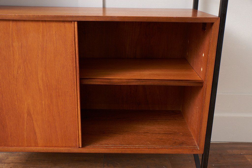 Ladderax ウォールユニット シェルフ｜ステイプルズ Staples ( Staples of Cricklewood )｜ロバート･ヒール robert heal