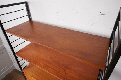 Ladderax ウォールユニット シェルフ｜ステイプルズ Staples ( Staples of Cricklewood )｜ロバート･ヒール robert heal