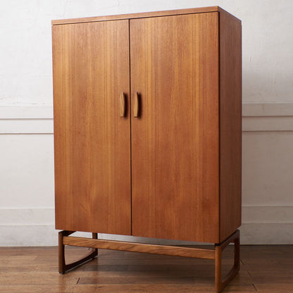 Quadrille ヴィンテージ ワードローブ (1780)