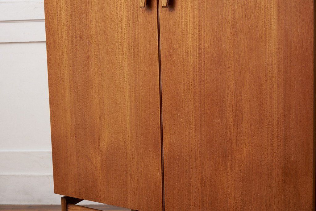 Quadrille ヴィンテージ ワードローブ (1780)