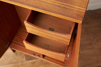 Quadrille ヴィンテージ ワードローブ (1780)