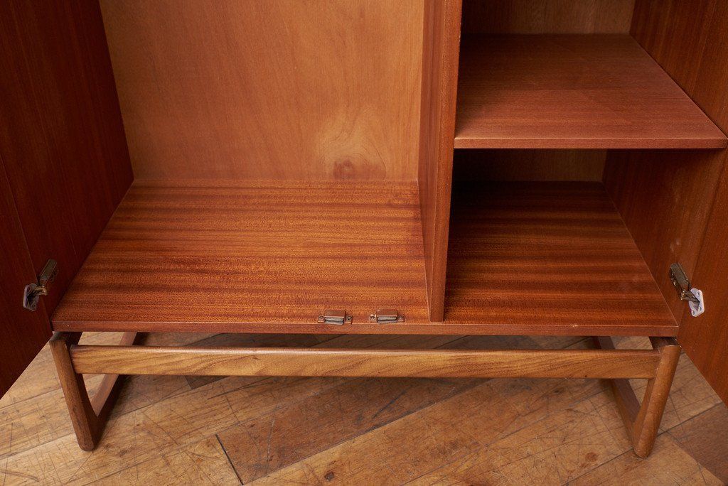 Quadrille ヴィンテージ ワードローブ (1780)