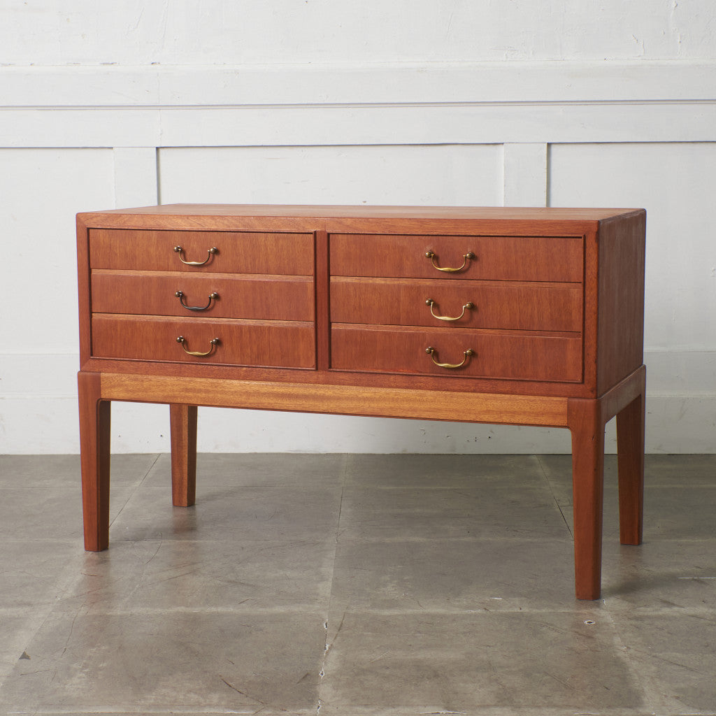 National Mt.Airy チェスト マホガニー材 ミッドセンチュリー National Mt.Airy チェスト マホガニー材 ミッドセンチュリー