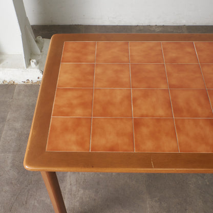 ヴィンテージ タイルトップ ダイニングテーブル