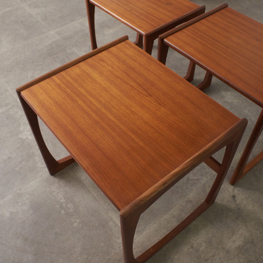 Quadrille ヴィンテージ ネストテーブル