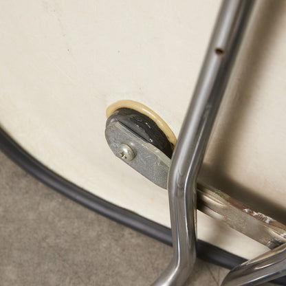 サイドシェルチェア スタッキングベース