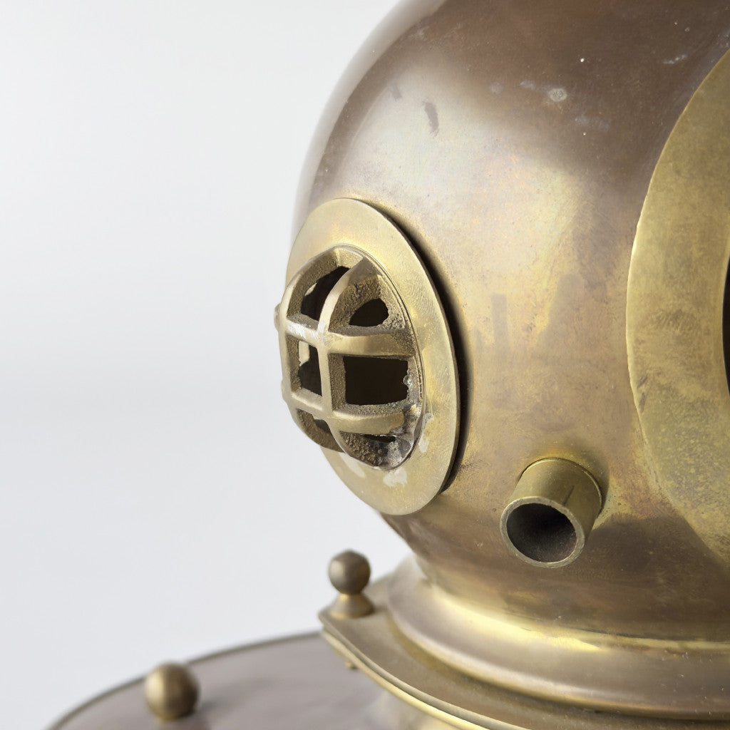 潜水ヘルメット型オブジェ