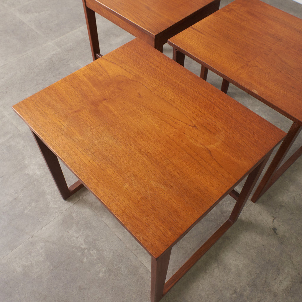 英国ヴィンテージ ネストテーブル｜rocca rocca