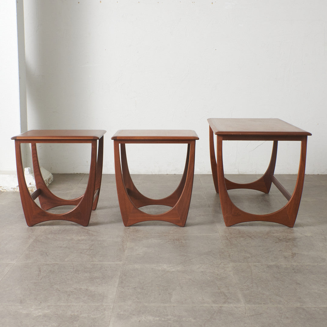 Astro ネストコーヒーテーブル｜ジープラン G-PLAN｜ビクター