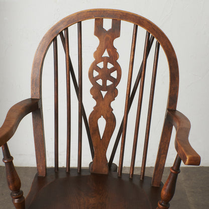 英国アンティーク ホイールバックウィンザーアームチェア