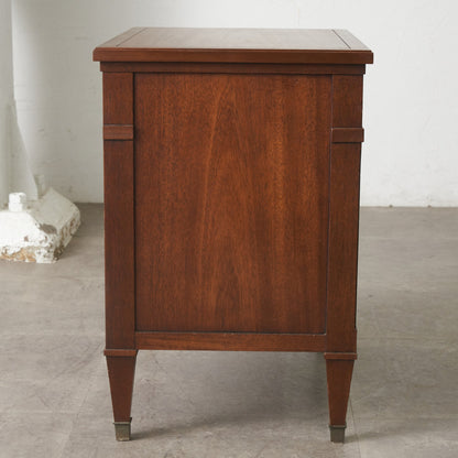 TRIUNE ナイトテーブル