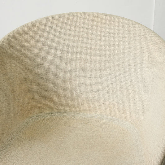ABOUT A CHAIR アバウト ア チェア