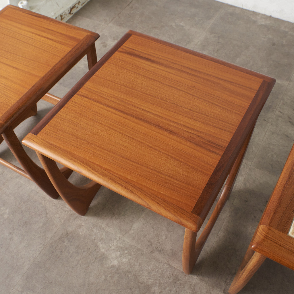 Astro セラミックタイルトップ ネストテーブル – rocca rocca