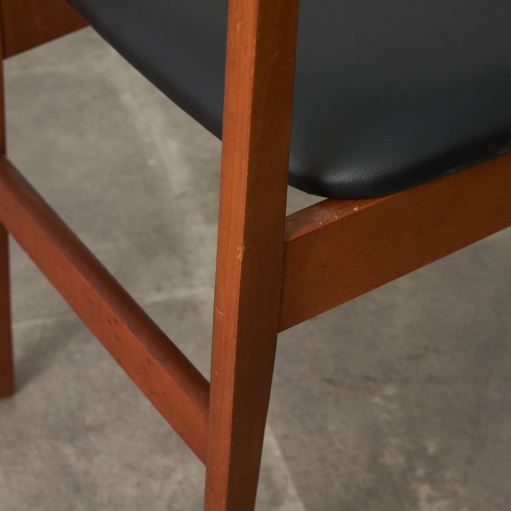 英国ヴィンテージ ダイニングチェア / 張替済