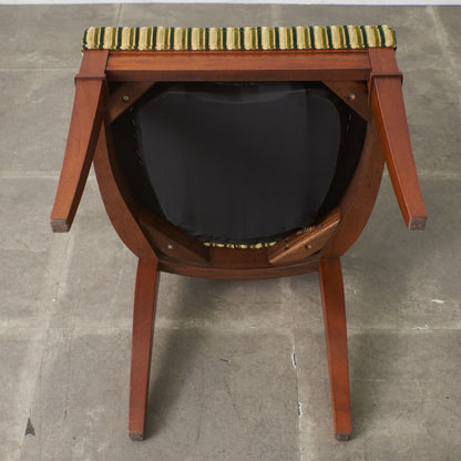 TRIUNE サイドチェア