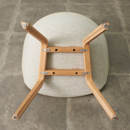 ABOUT A CHAIR アバウト ア チェア