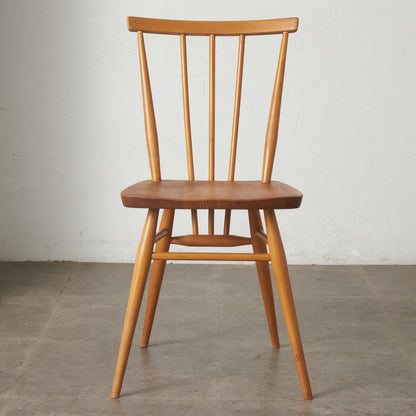 スティックバックチェア