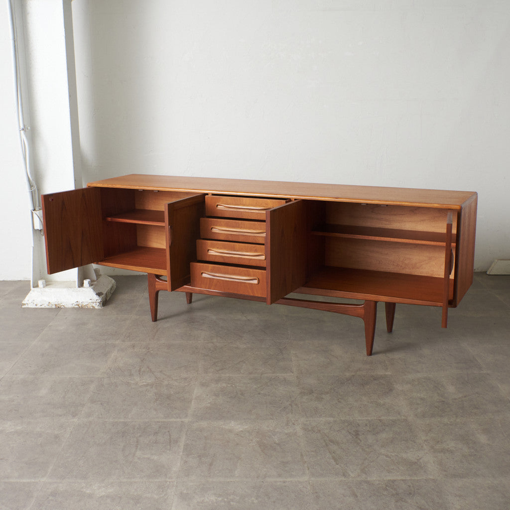 英国アンティークG-PLANジープランフレスコサイドボード/チェスト(88-9) Fresco ロングサイドボード｜ジープラン G-PLAN｜ビクター