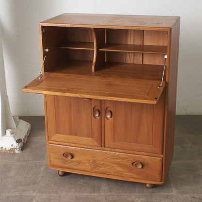 ウィンザー サービングキャビネット 469