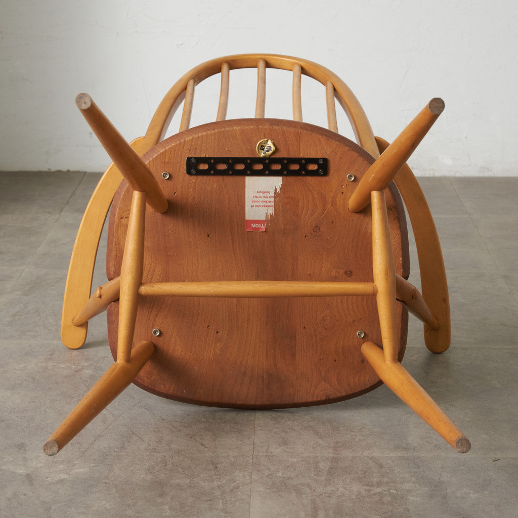 ヴィンテージ クエーカーアームチェア/ラウンドゴールドラベル