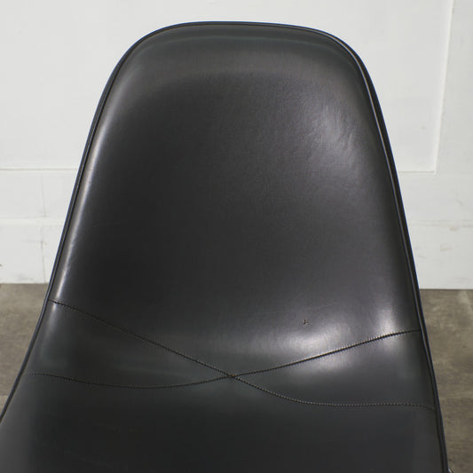 サイドシェルチェア スタッキングベース