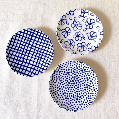 マリアンヌハルバーグ 瀬戸焼 豆皿 花柄