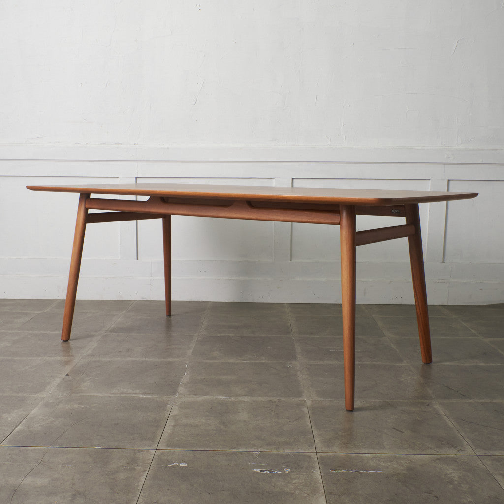 チェリー材 ダイニングテーブル