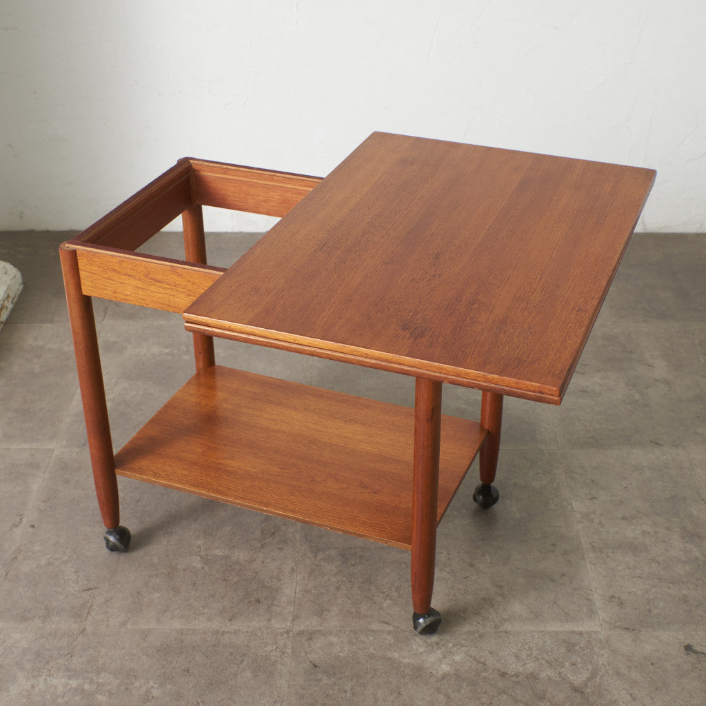 英国ヴィンテージ ターンリーフ ティートロリー